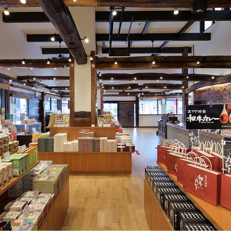 おみやげ処すみ屋の店内